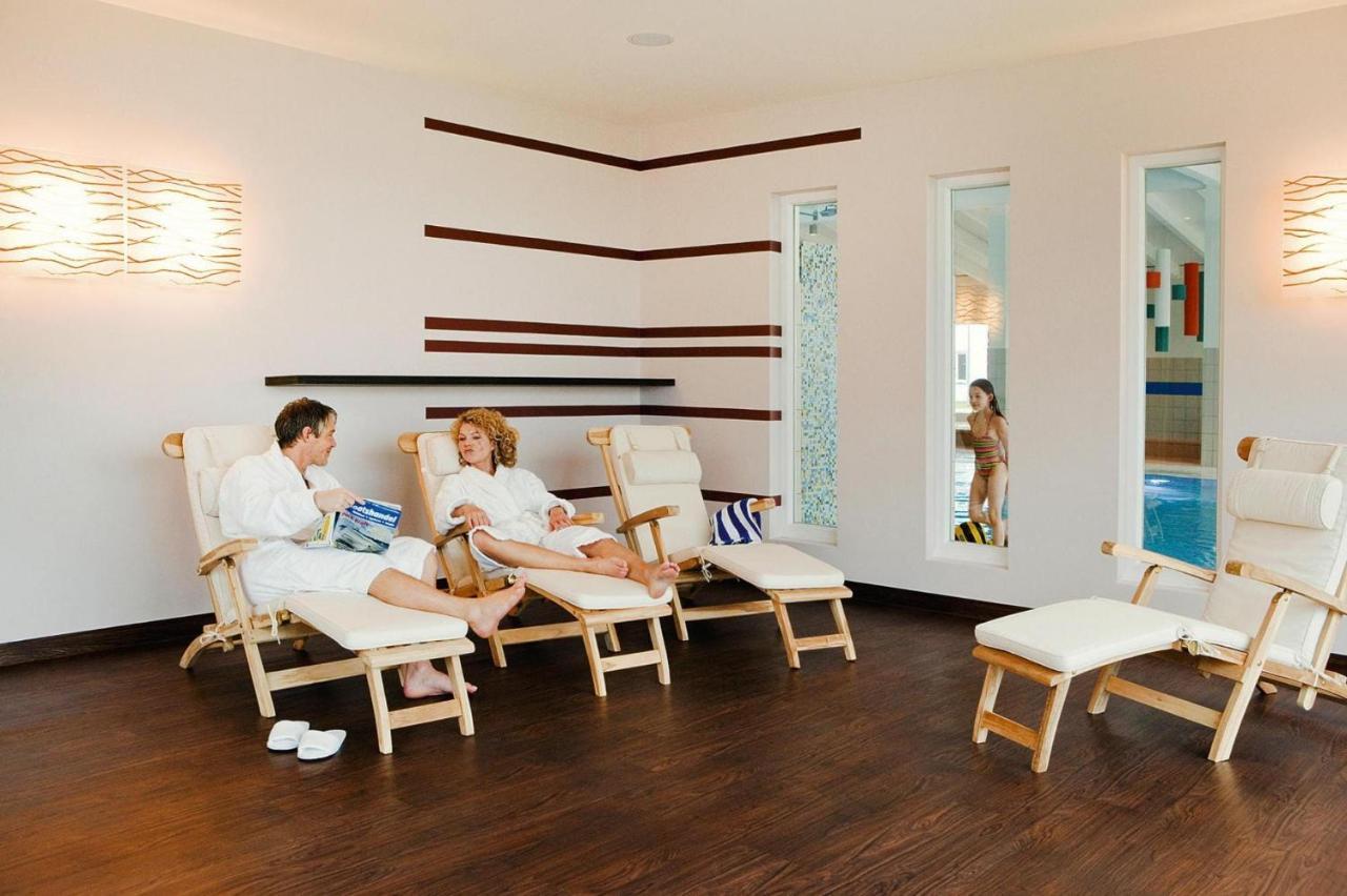 Resort Dorfhotel Boltenhagen Boltenhagen Екстериор снимка